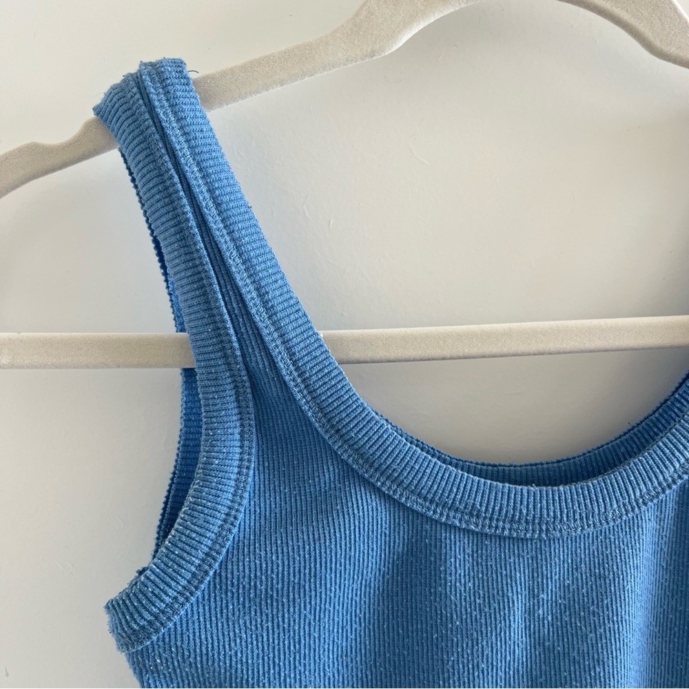 Blue Ribbed Cropped Tank Top - Picture 2 of 5